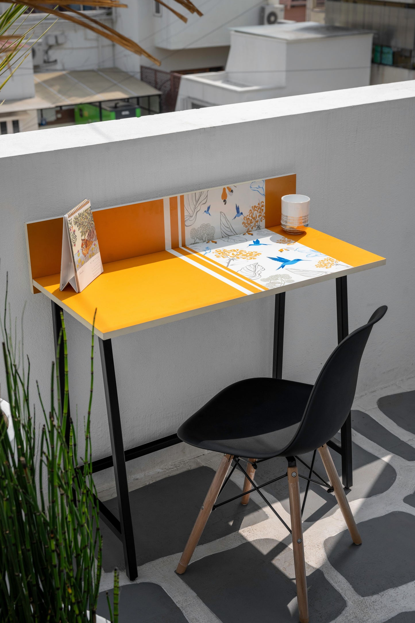 The Petal’s Hum - Study Table