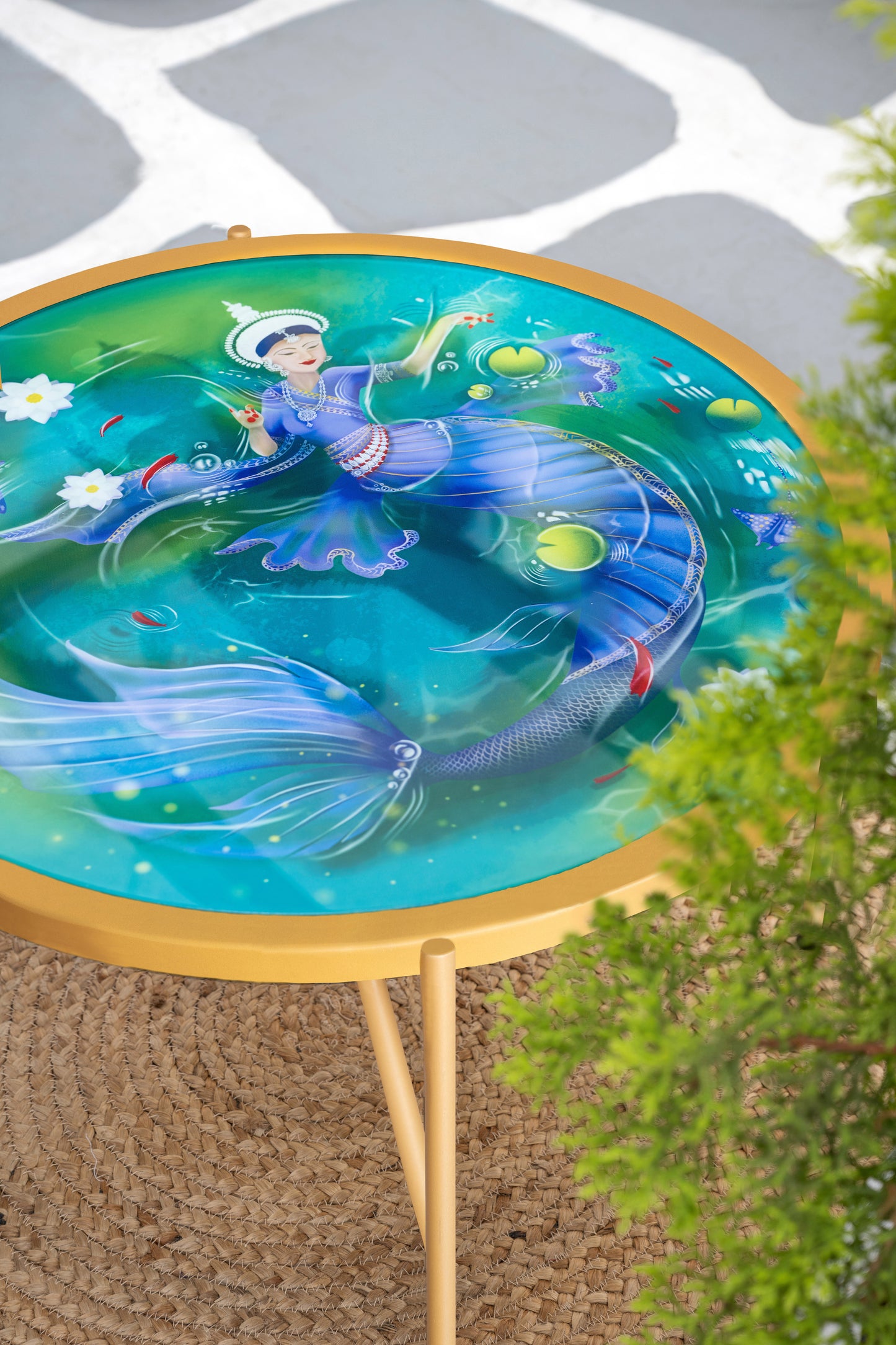 The Dancing Tail - Coffee Table